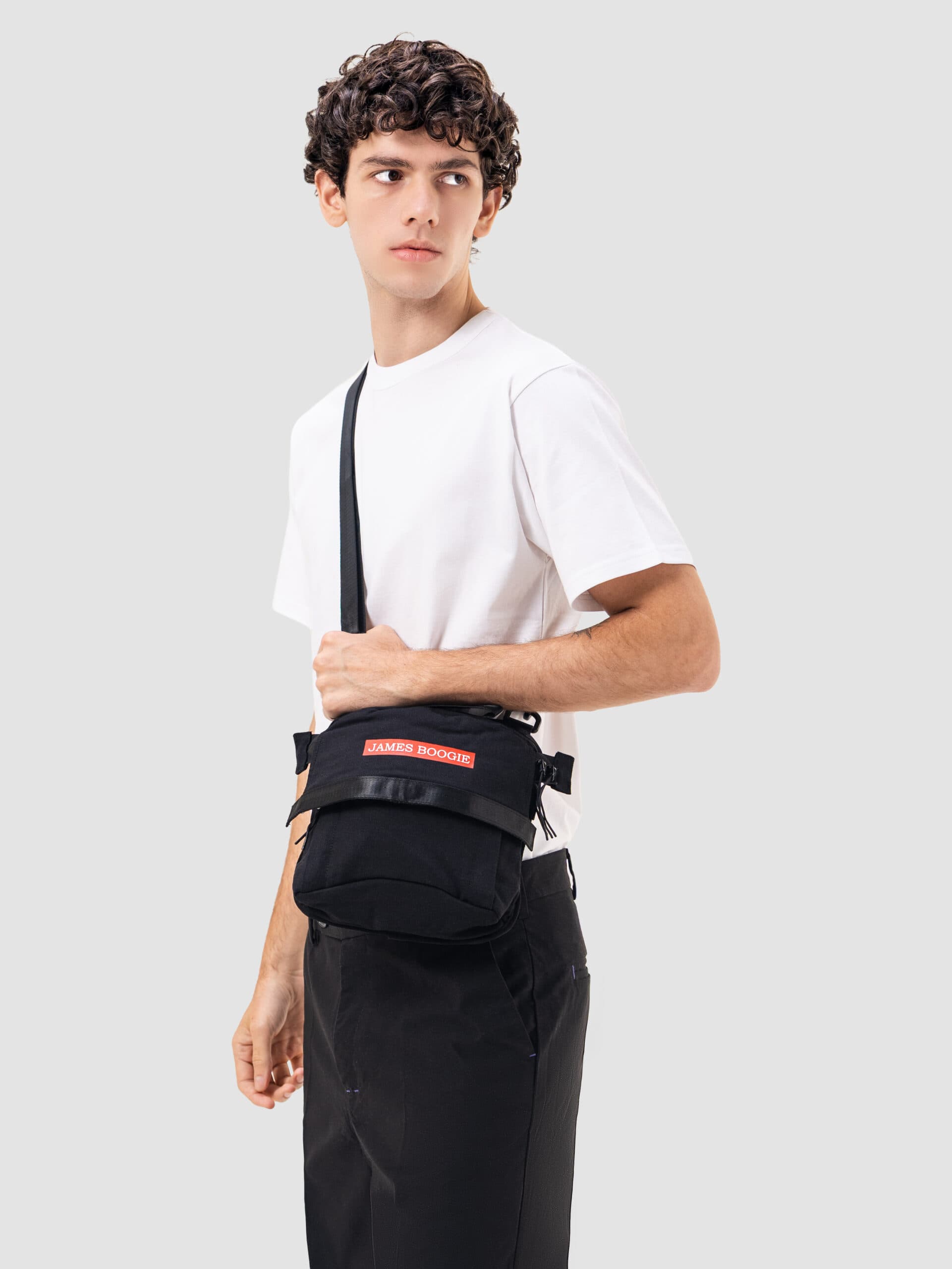 AC - Fallschierm Sling Bag Black - Image 10